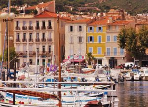 La Ciotat : Cinéma et pétanque, rien que ça, cette ville de Provence a révolutionné le monde sans que vous le sachiez ! La Ciotat