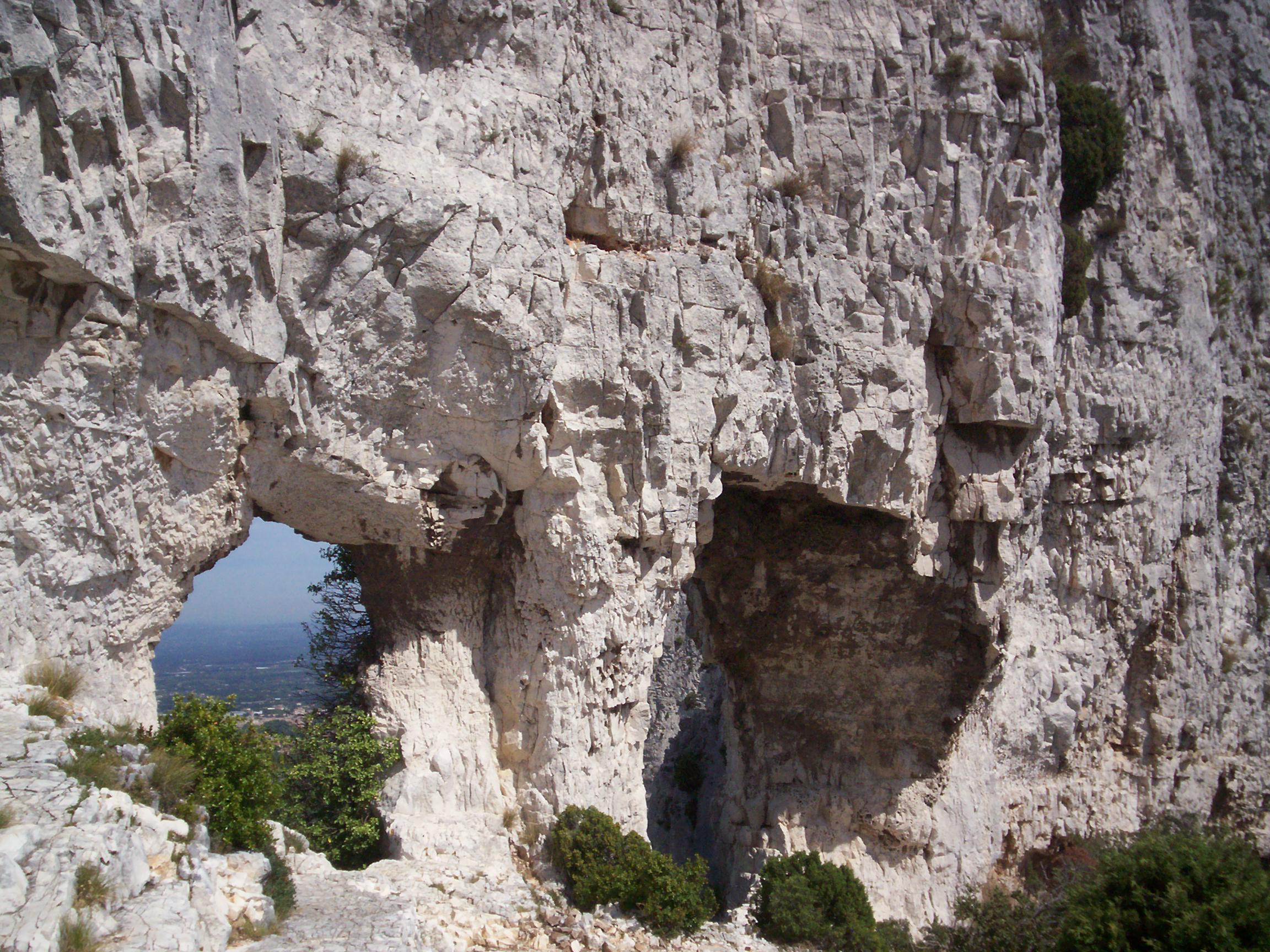 DeuxTrous